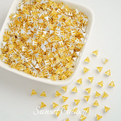 18K Gold Multi-Faceted Zircon Claw: Zərgərlik ara hissələri - 4mmlemon-yellow-silver-30-pieces