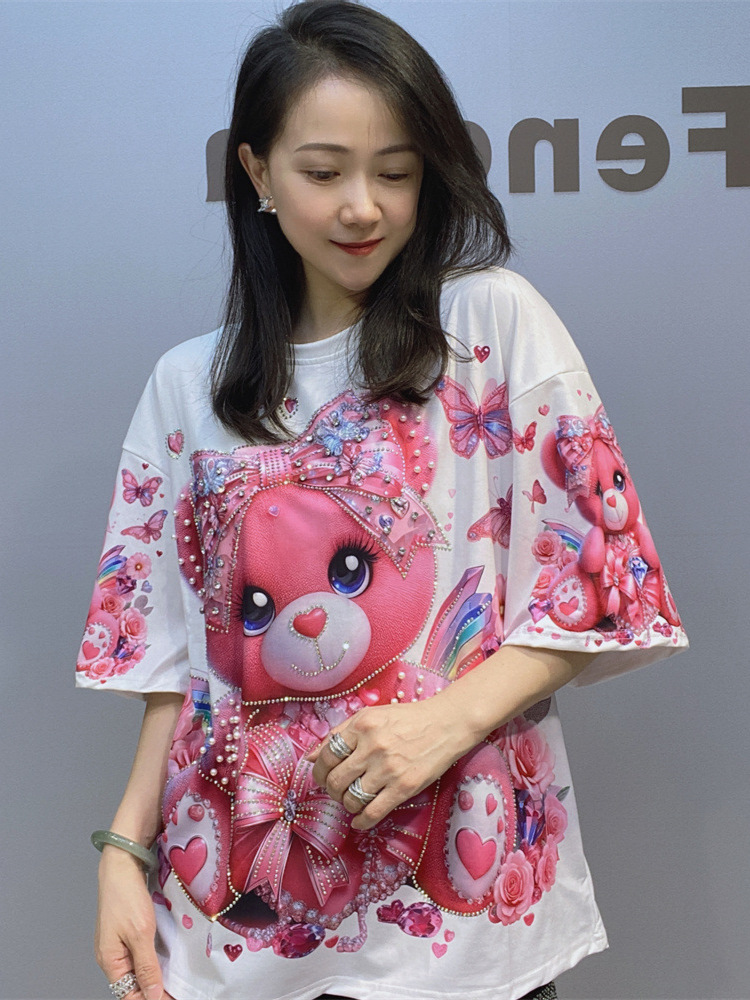 漫画熊重工釘珠丸襟半袖tシャツ女性夏プリントファッション半袖大サイズ上着対外貿易女装潮