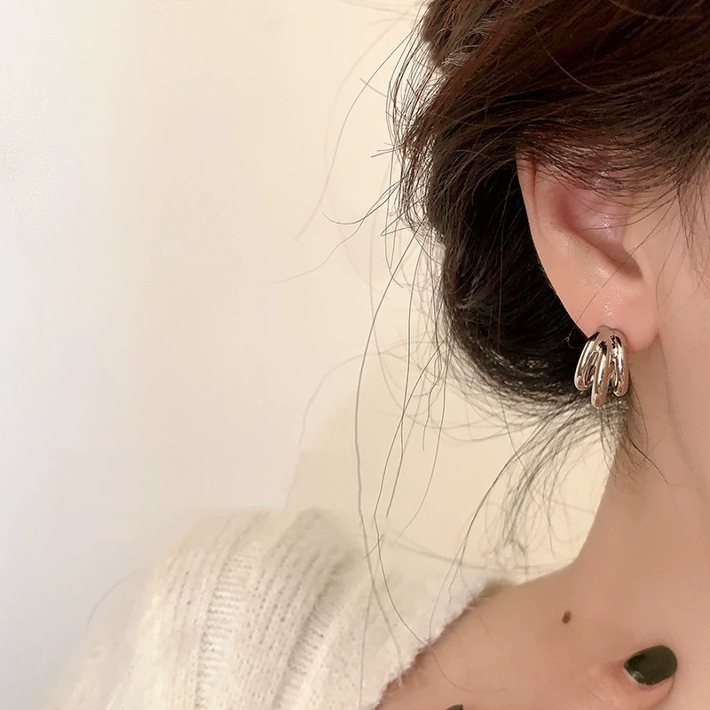 Retro geometric earrings with pigtail, internet celebrity, high-quality style