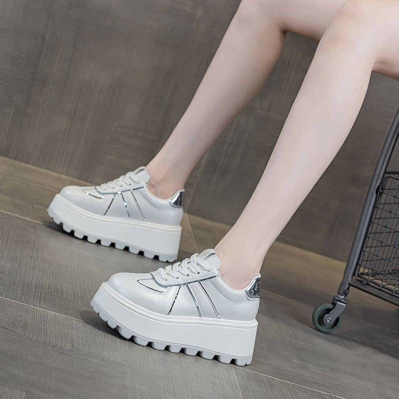 Women's White With Thick Soles And Internal Height Increase, 2026 New Vintage Casual Fashion Sports Comfortable Sneakers_vogvips.com