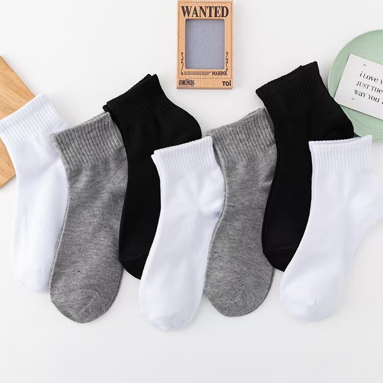 Solid Color Socks Wholesale Mid-Tube Short-Tube Invisible Black and White Gray Portable Travel Supply for Men and Women Solid Color Socks Wholesale Mid-Tube Short-Tube Invisible Black and White Gray Portable Travel Supply for Men and Women