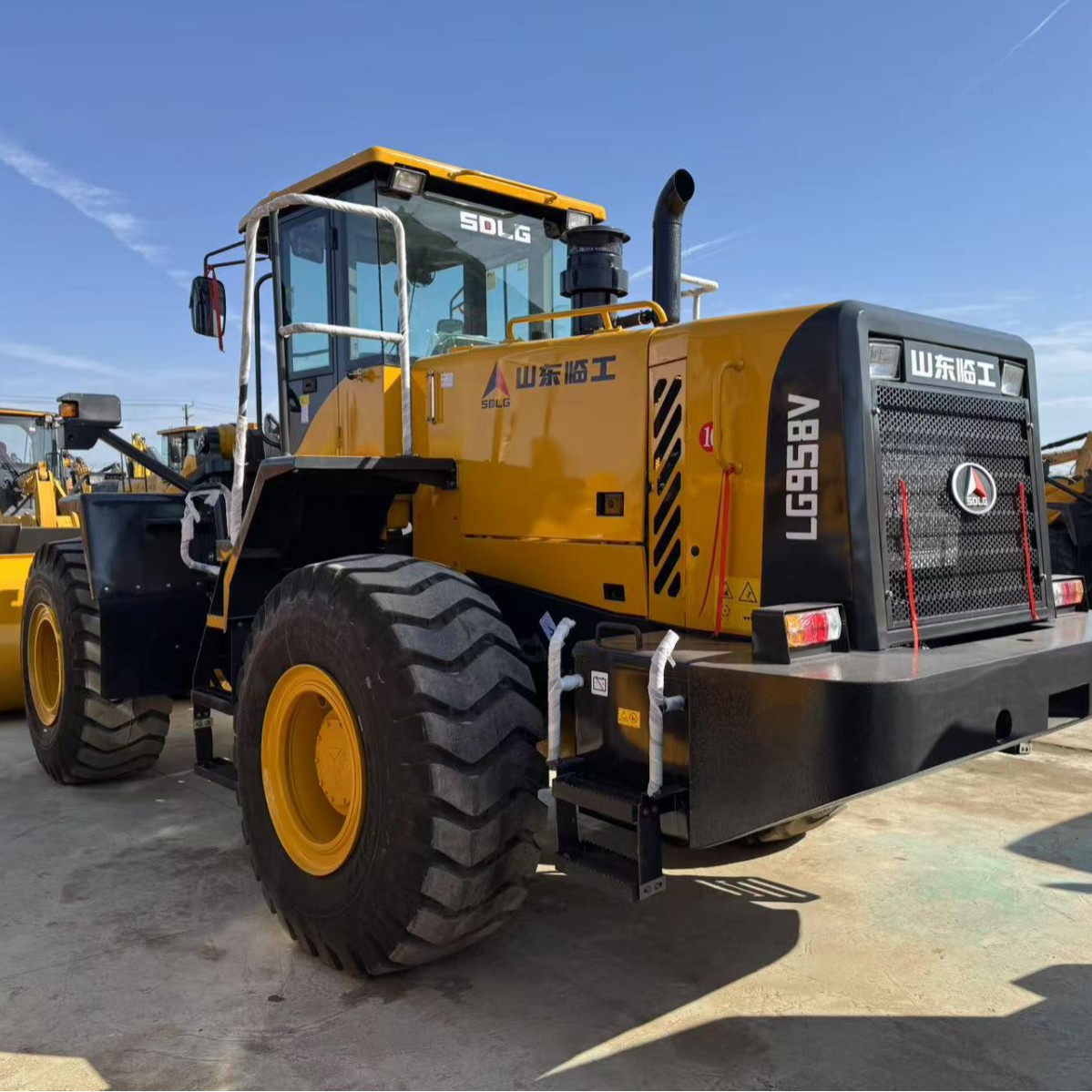 Cargador usado Exportación de cargador 958F Cargador multifuncional para ingeniería 50 carretillas elevadoras 956