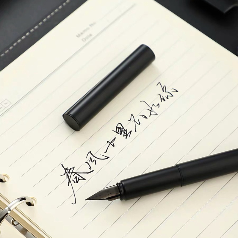 Jinhao 35 pluma de acero extremadamente negro metal adulto Oficina regalo para estudiantes y profesores al por mayor para la práctica de la caligrafía