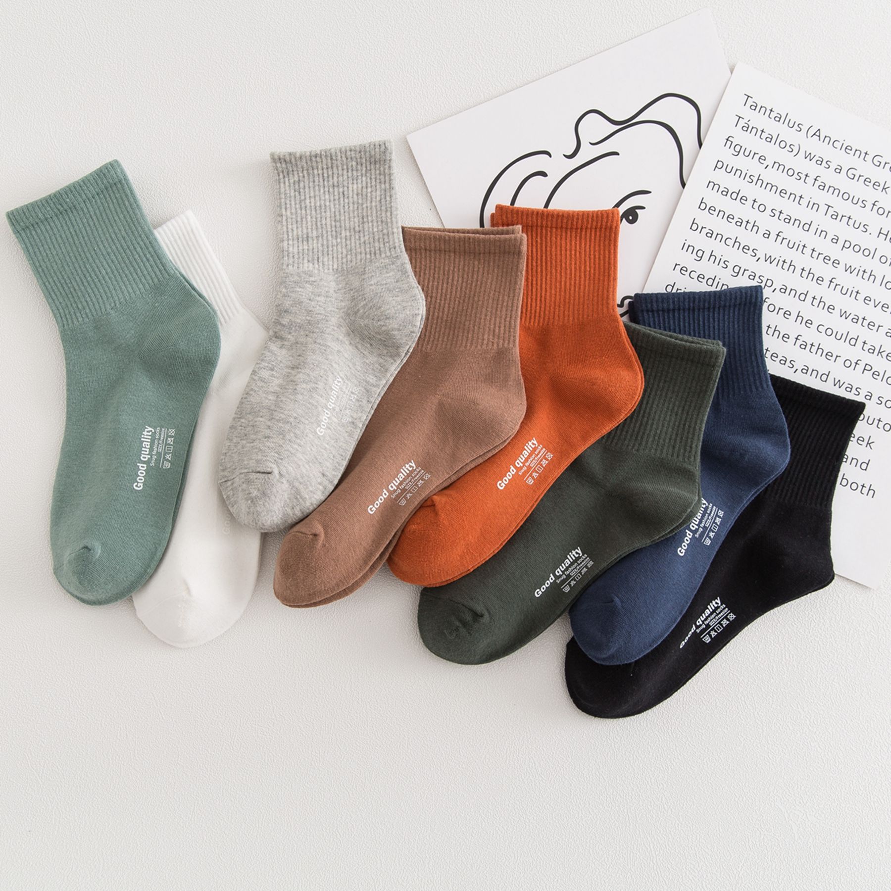 Women's Spring and Autumn Mid-Calf Socks, Solid Color with Printed Soles, Cotton Socks, Japanese Style, Simple All-Season Commuting Sports Long Socks