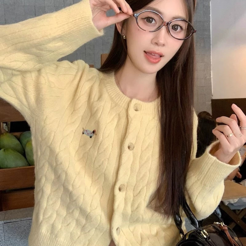 Yellow Dachshund Embroidered Cable Knit Sweater Cardigan for Women, Loose Short Style, Spring and Autumn Thickened Yellow Dachshund Embroidered Cable Knit Sweater Cardigan for Women, Loose Short Style, Spring and Autumn Thickened