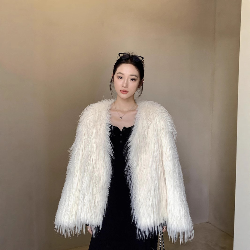 In-Stock Shearling Coat with Integrated Fur, 25 Thousand Gold Style Long Fur Coat for Women, Winter High-End Fashion Slimming Top