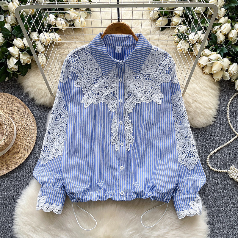 Trendy Retro Color-Block Lace Patchwork Turn-Down Collar Long-Sleeve Single-Breasted Striped Shirt for Women, Loose Fit Waist-Cinching Top