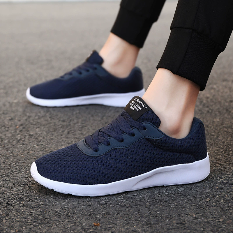 Новая мужская и женская обувь, весенняя легкая и универсальная спортивная обувь, повседневная обувь с мягкой подошвой и сеткой, дышащие и дезодорирующие кроссовки для мужчин.