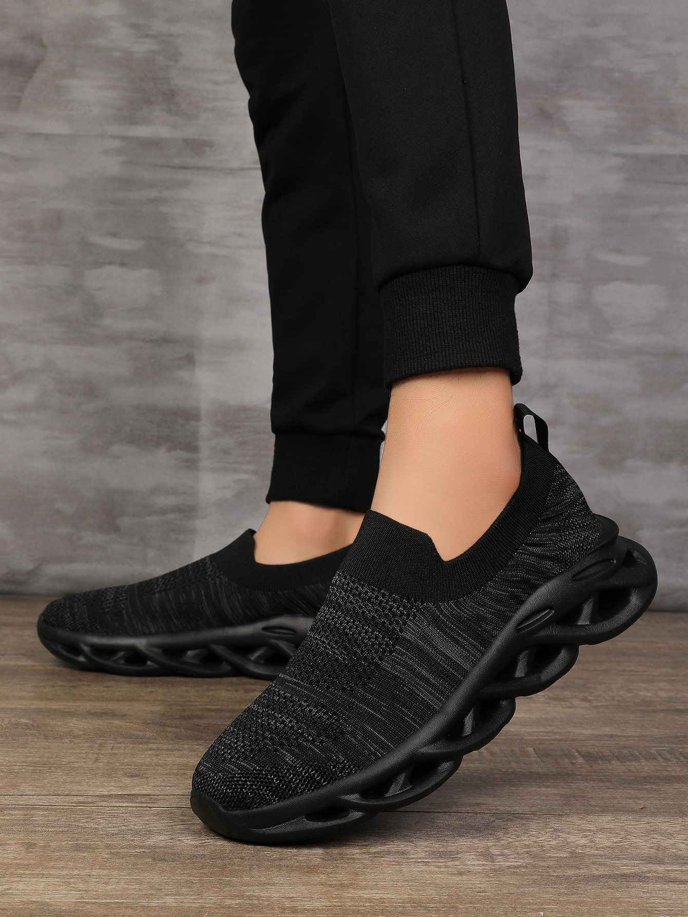 Outdoor-Wanderschuhe Einlagige Schuhe Sommersport Fliegengitterschuhe Atmungsaktiv Leichte Reise-Wandersockenschuhe mit weicher Sohle_voghion.com
