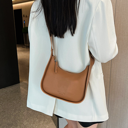 Bags for Women  Spring New Niche Design Fashion Simple Shoulder Bag Western Style Casual Commuting Crossbody Bag for Women