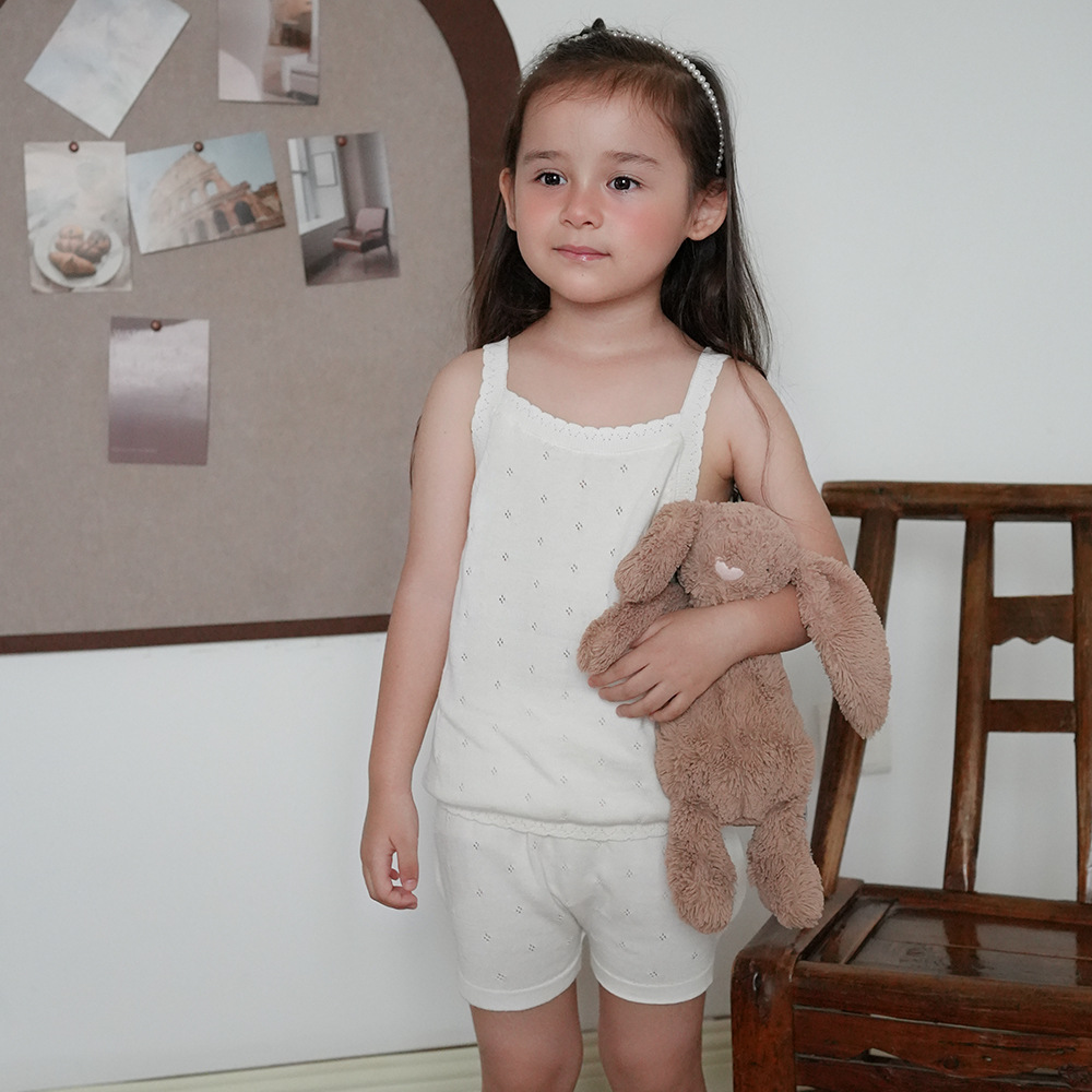 Chaleco de punto para niñas huecas con tirantes Chaleco de bebé para niños de algodón fino de verano para niños con falda tutu al por mayor