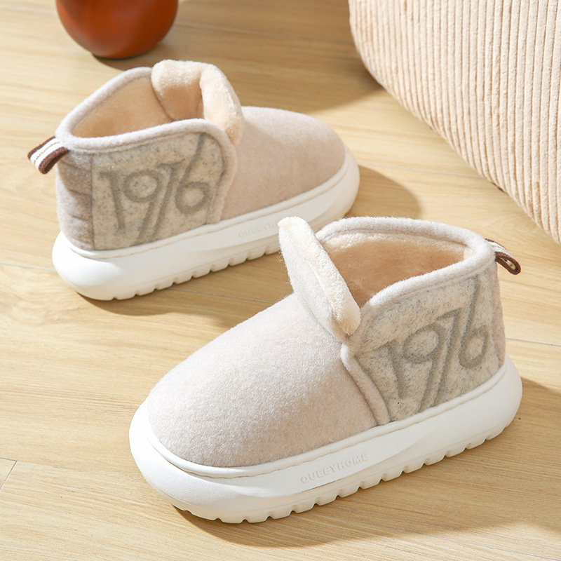 thumbnail image 1 of Zapatos de nieve con tacón de bolsa de invierno, zapatos de algodón cálidos y gruesos de terciopelo, botas de nieve para mujer con suela gruesa para parejas de otoño e invierno, 1 of 5