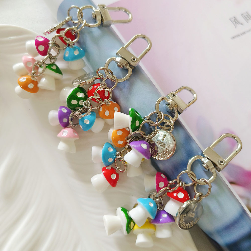 11g Weight Keychain Classification 1 Piece Quantity Wedding, Graduation, Birthday Occasion Resin Material Mushroom Pattern Unisex Gender Cute Style Cute Mushroom Resin Unisex Keychain 无