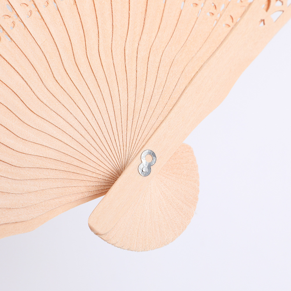 20cm ventilador de madera hueco en stock antiguo ventilador plegable de dama de madera de sándalo boda transfronteriza estrellas ventilador de luna
