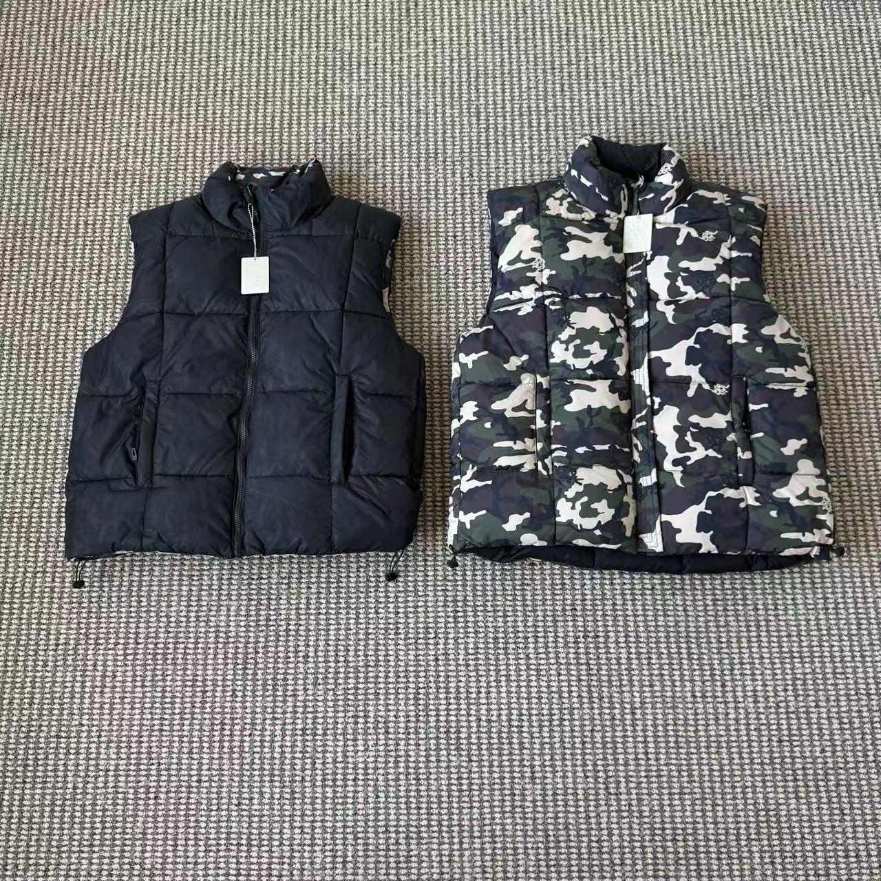 Mertra Puffer Vest Reversible Black Camo