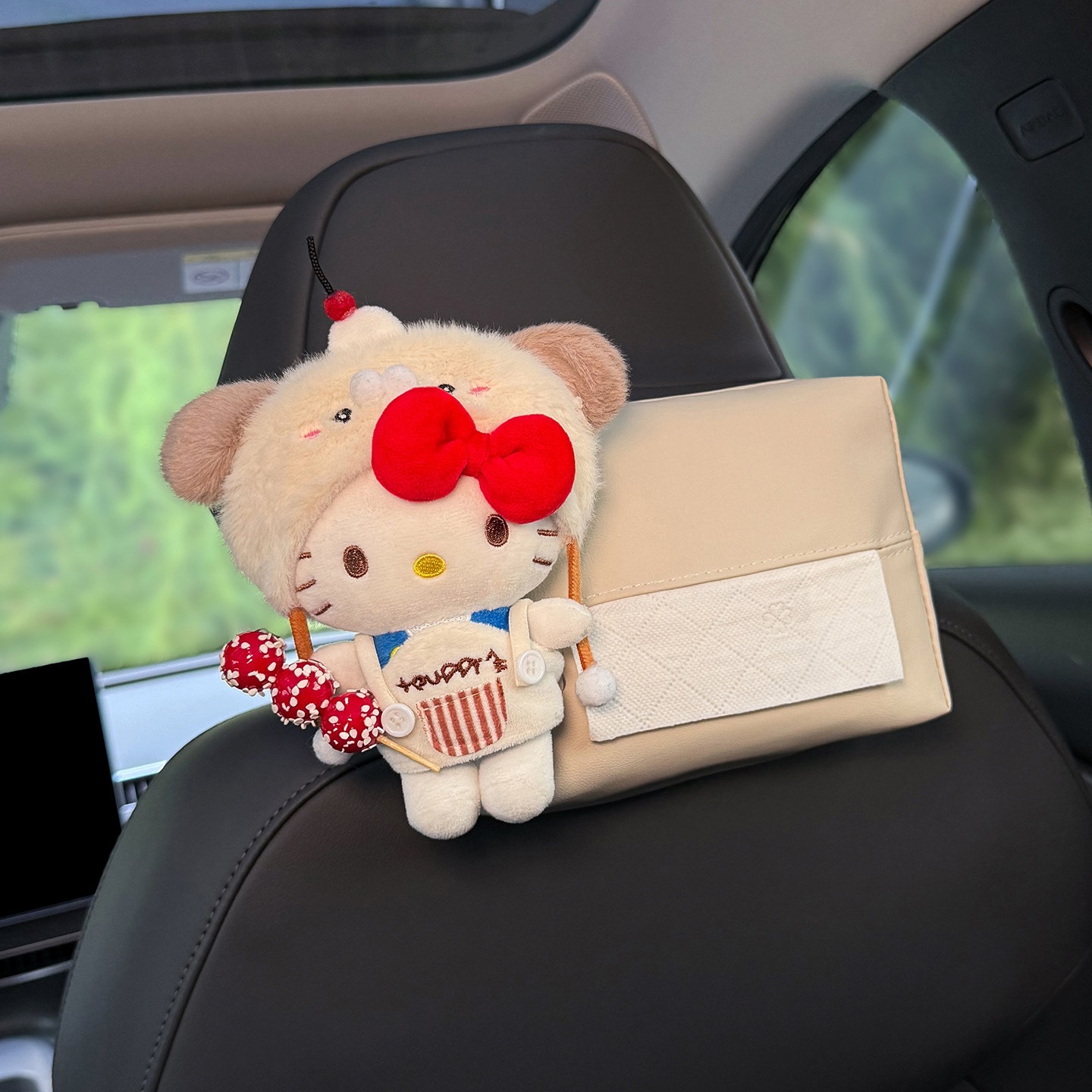 2026 Kitty Car Tissue Box, Car Armrest Box Tissue Bag, Seat-mounted Car Tissue Bag, Cute for Women