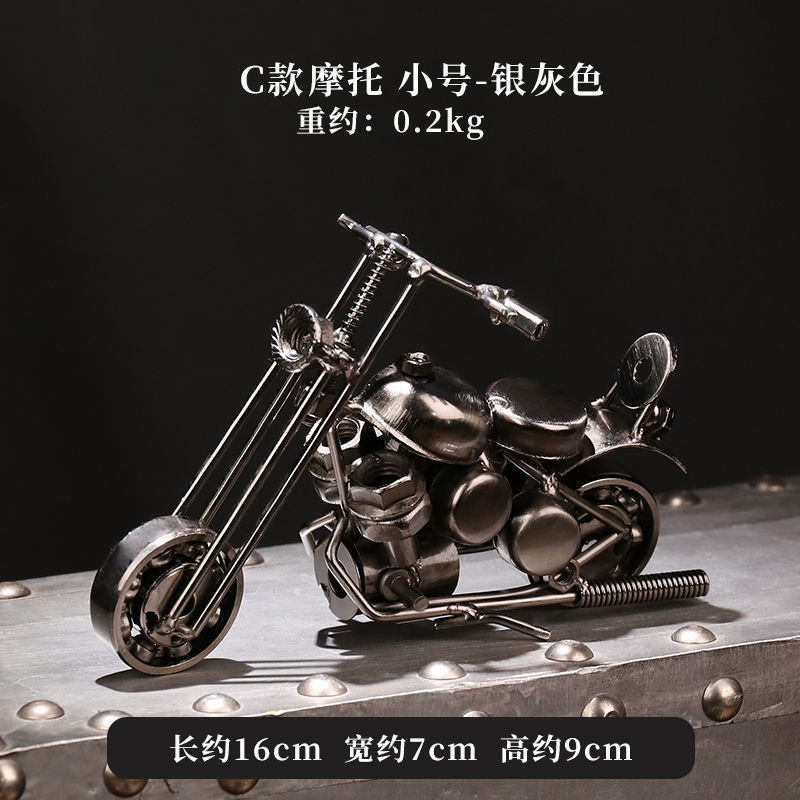 Fabricantes al por mayor de estilo europeo de lujo ligero galvanoplastia de plata adorno de modelo de avión personalidad creativa gabinete de vino entrada muebles para el hogar