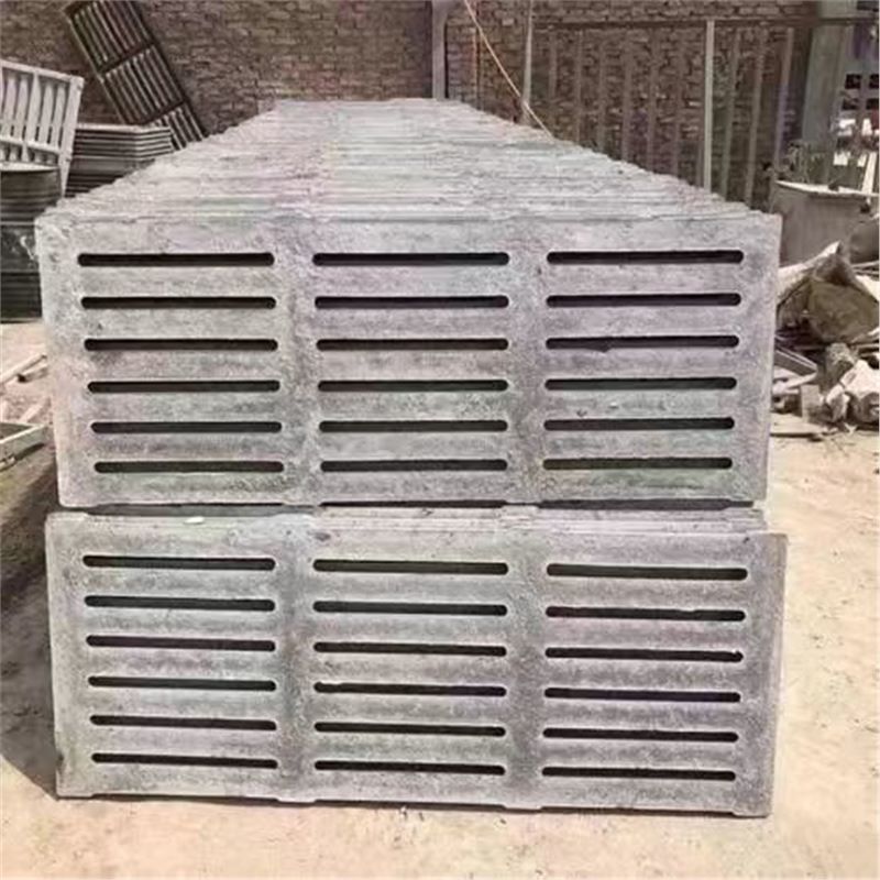 云南水泥漏粪板 猪牛羊用水泥漏粪地板 保育育肥猪用水泥漏粪