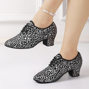 �¿�I�҃�Ħ���轻�x��̽���и�����ܛ��Ůʿ�ݳ�����������Ь