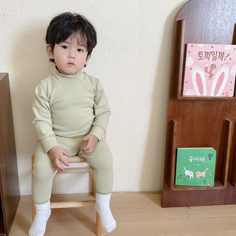 그래스 그린 - 스레드 슬리브 하프 터틀넥 슈트