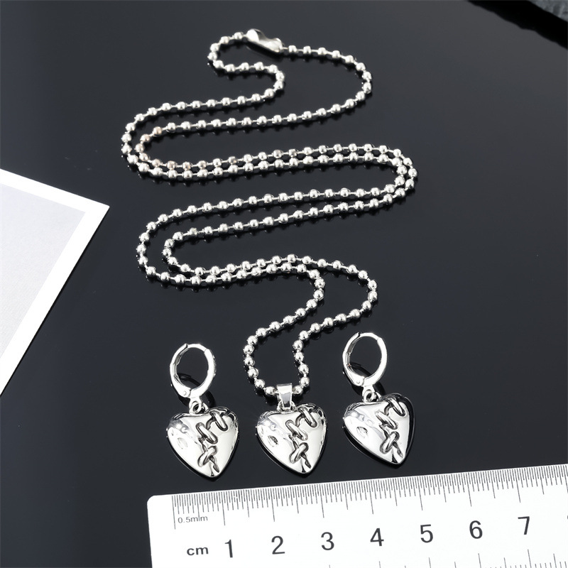 Retro Punk Alloy Pendant Broken Heart Earring Necklace Set