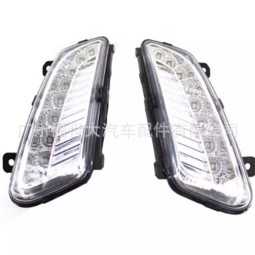 Aplicable a 2010 - 2013 Volkswagen Polo Hatchback Diurno Luz Luz Niebla