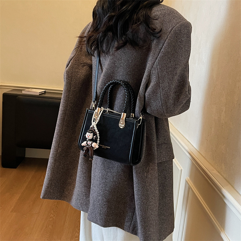 2025 nuevo invierno explosivo bolso de mano pequeño bolso de moda de moda de alta calidad bolso de hombro bolso de viaje