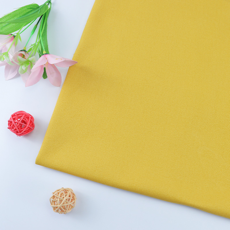 En stock al por mayor 7*7 tejido sarga hilo Tarjeta de tela de algodón Otoño e Invierno vestido casual abrigo pantalones tela