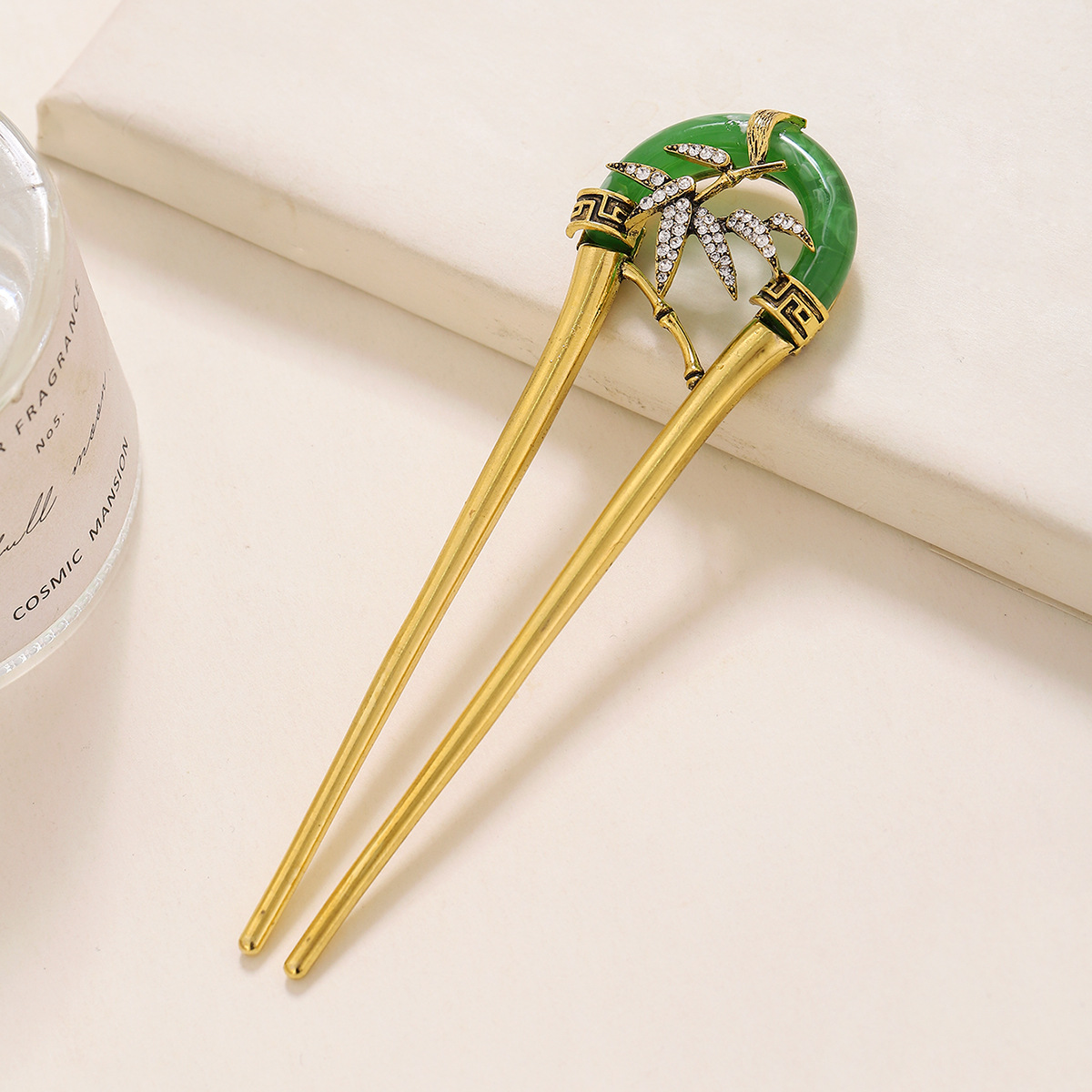 Nuevo suministro transfronterizo hoja de bambú horquilla estilo antiguo Nuevo tocado en forma de U chino cheongsam accesorios de alta calidad accesorios para el cabello verde