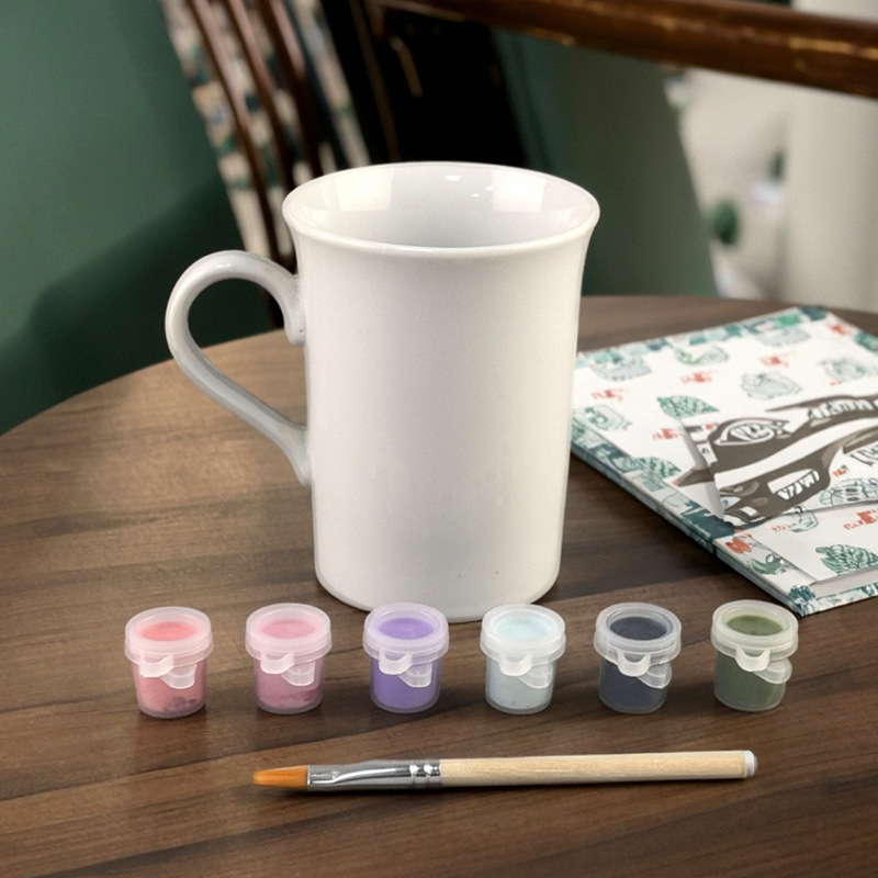 Taza de cerámica blanca pura de bricolaje Se puede fijar el logotipo Taza de café para el hogar de la oficina Taza de color del festival creativo publicitario
