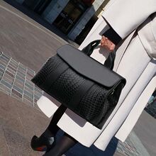 真皮包包中年女包单肩斜挎轻奢气质大容量包头层牛皮妈妈款手提包