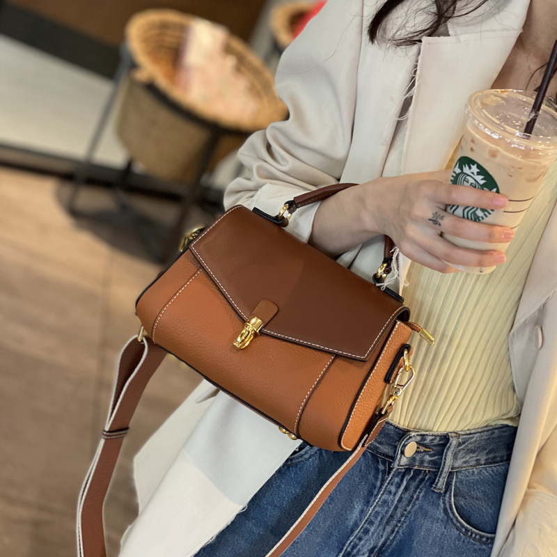 Women's Genuine Leather Small Square Shoulder Bag Elegant Versatile_voghion.com