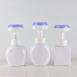 塑料瓶、壶;喷雾瓶;化妆品包装