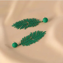 2023夏季新款韓版森系小清新樹葉耳環小眾設計簡約高級感耳墜耳飾