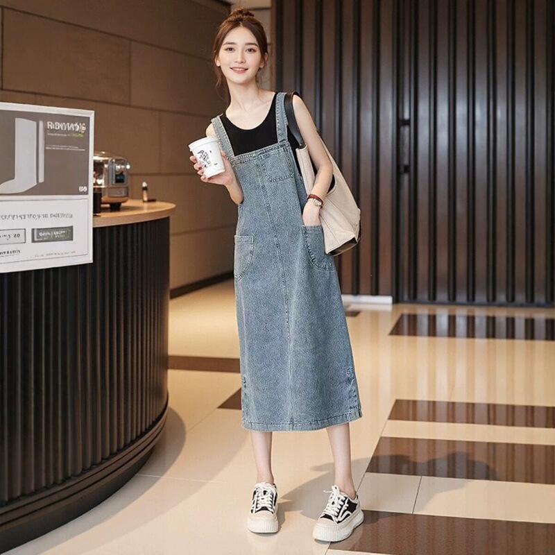 【Korean Cow】New Korean-style cute denim suspender dress for women, college style, loose retro mid-length dress 【Korean Cow】New Korean-style cute denim suspender dress for women, college style, loose retro mid-length dress
