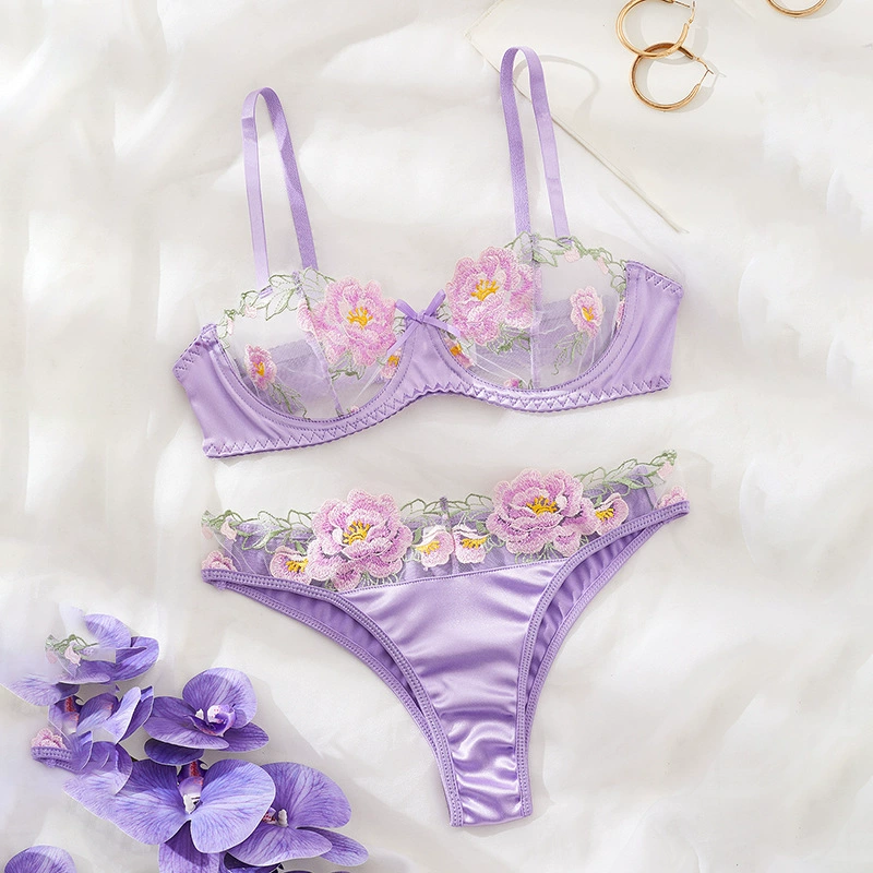 Сетчатая пряжа в перспективе сладкого и сексуального сексуального нижнего белья