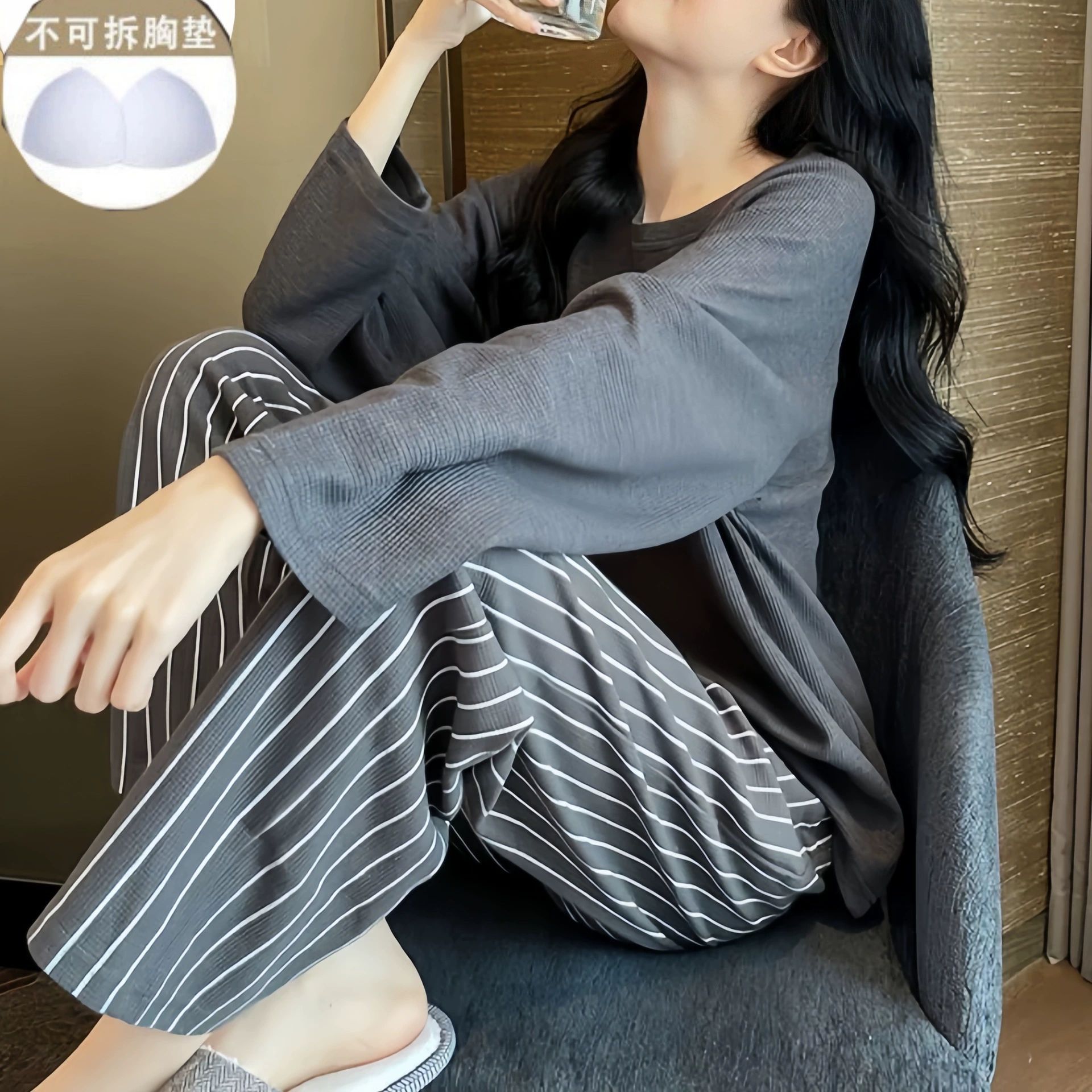 703# 회색 줄무늬