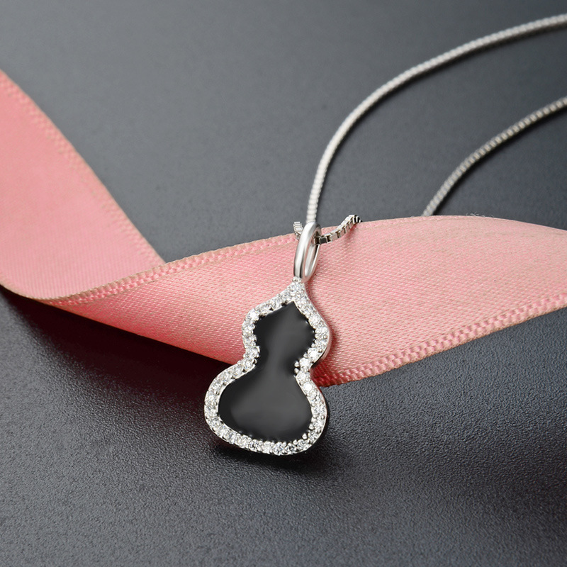 Fresco popular goteo aceite accesorios collar estilo japonés y coreano s925 plata ZIRCON colgante en forma de calabaza clavícula cadena femenina