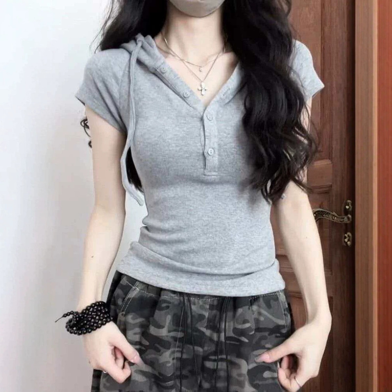 American-Style Pure Desire Retro Spicy Girl Waist-Cinching Half-Open V-Neck Buttoned Hooded Short-Sleeve T-Shirt for Women, Gray Slim-Fit Cropped Top