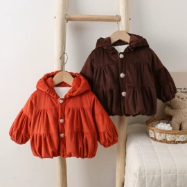 连身衣、爬服;童套装;普通外套