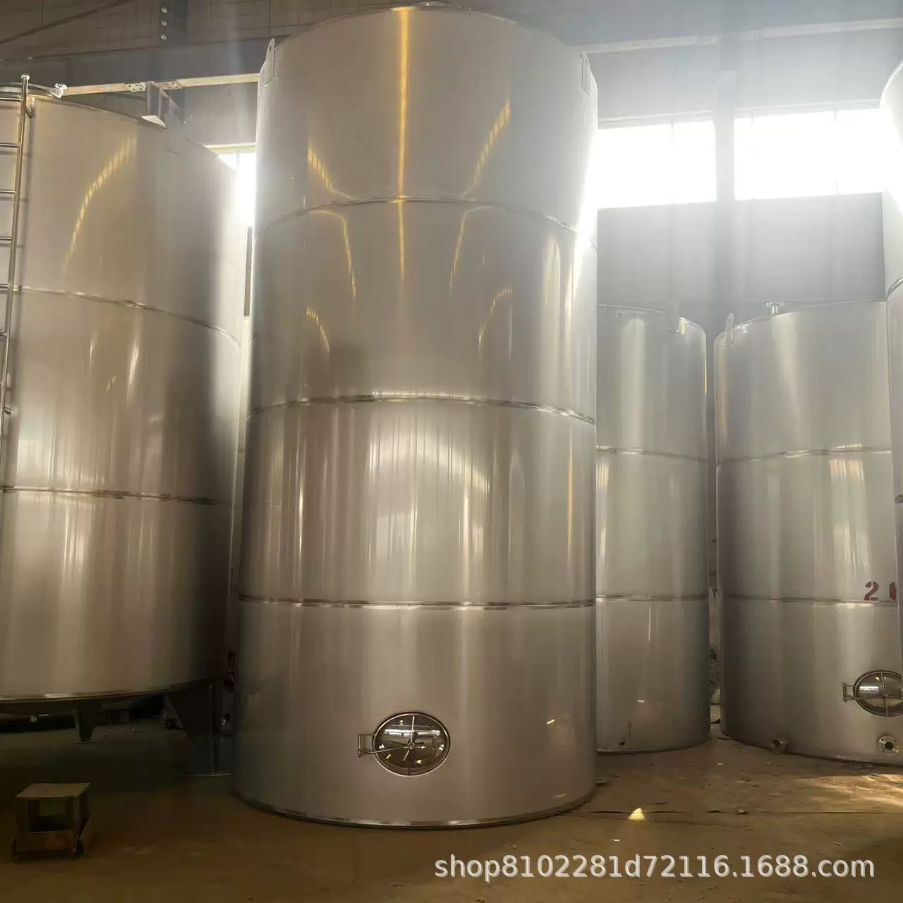 Вертикальный низкотемпературный резервуар для хранения жидкостей, пищевых продуктов, химикатов и напитков из нержавеющей стали 304, промышленный фармацевтический резервуар для хранения