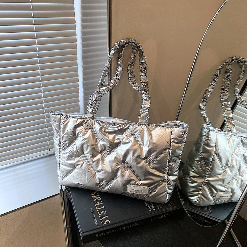 Bolsa de ropa de algodón de gran capacidad para mujeres 2024 nuevo otoño y invierno personalidad bolsa de compras de hombro de clase casuales bolsa de viaje