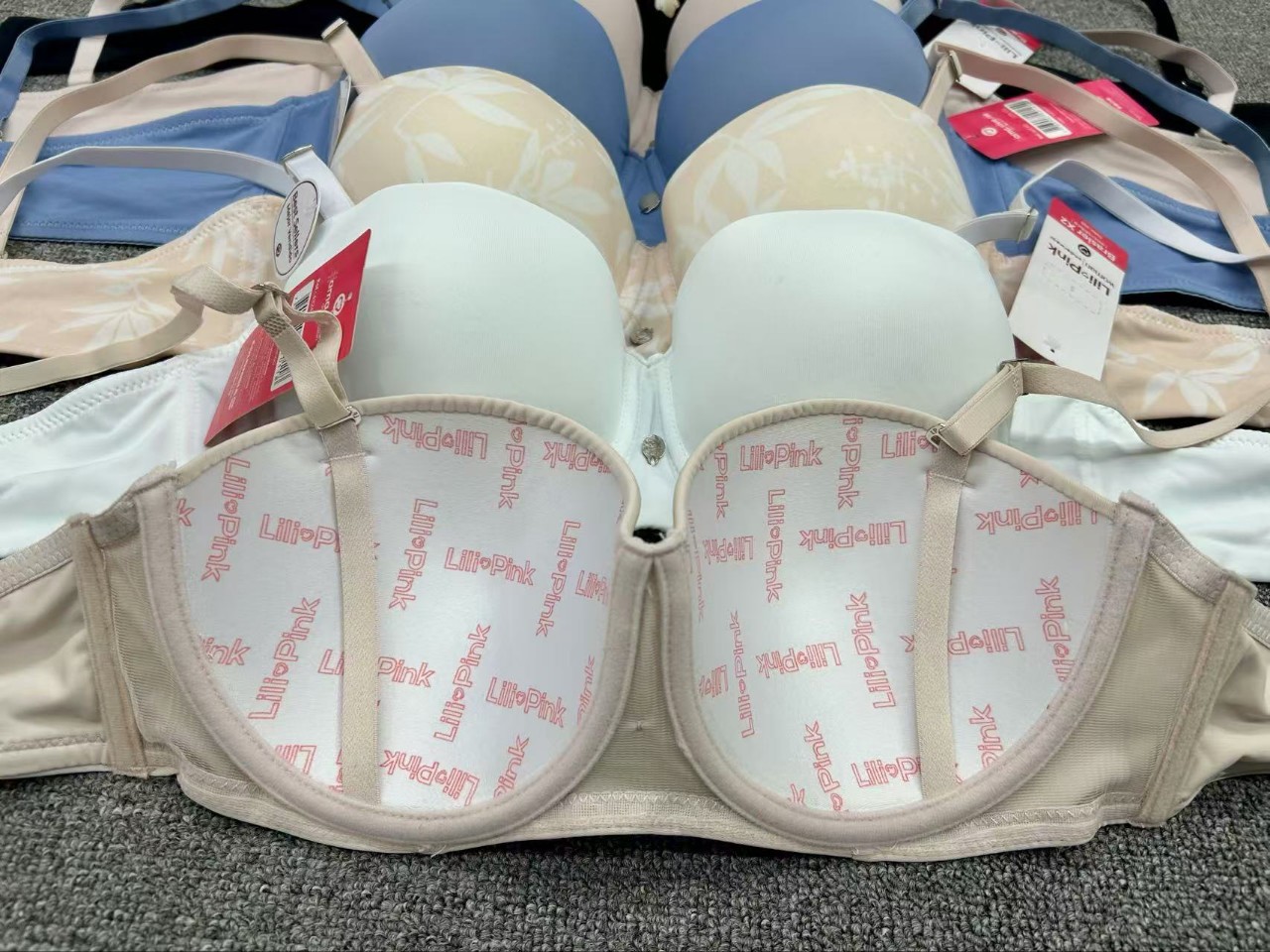 Bra de mujer de media taza elegante temperamento cómodo transpirable fabricantes de ropa interior fina en stock al por mayor