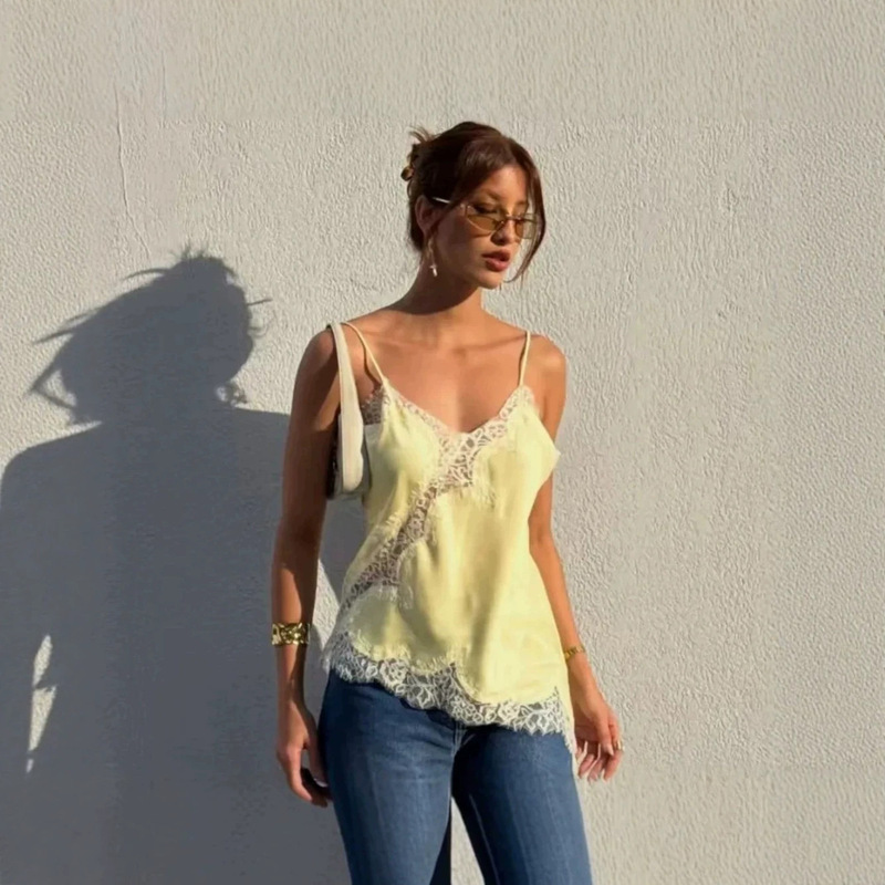 Lace Camisole Tops Cross-Border Wholesale 2026 Spring New Women's Fashion European and American Sexy Irregular Versatile Women's Clothing Lace Camisole Tops Cross-Border Wholesale 2026 Spring New Women's Fashion European and American Sexy Irregular Versatile Women's Clothing