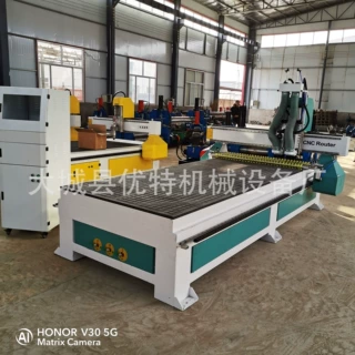 电脑数控开料机双工序震动刀切割机打孔板式家具下料电脑雕刻机