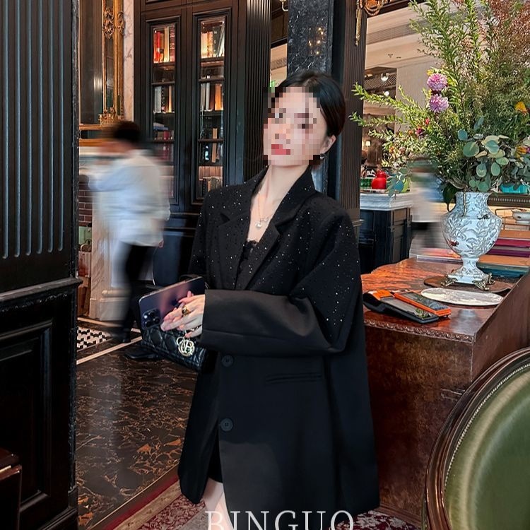 Black Niche Design Hot Diamond Suit Jacket for Women Spring New Light Luxury Suit