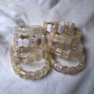 Grass Flower Agate Hand Row