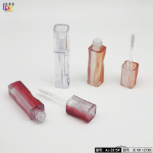 ���ʹ�͸��ƿ���ΰ�͹�洽�ʴ���ƿ�ڼt������2.8ml���bƿ�շ���