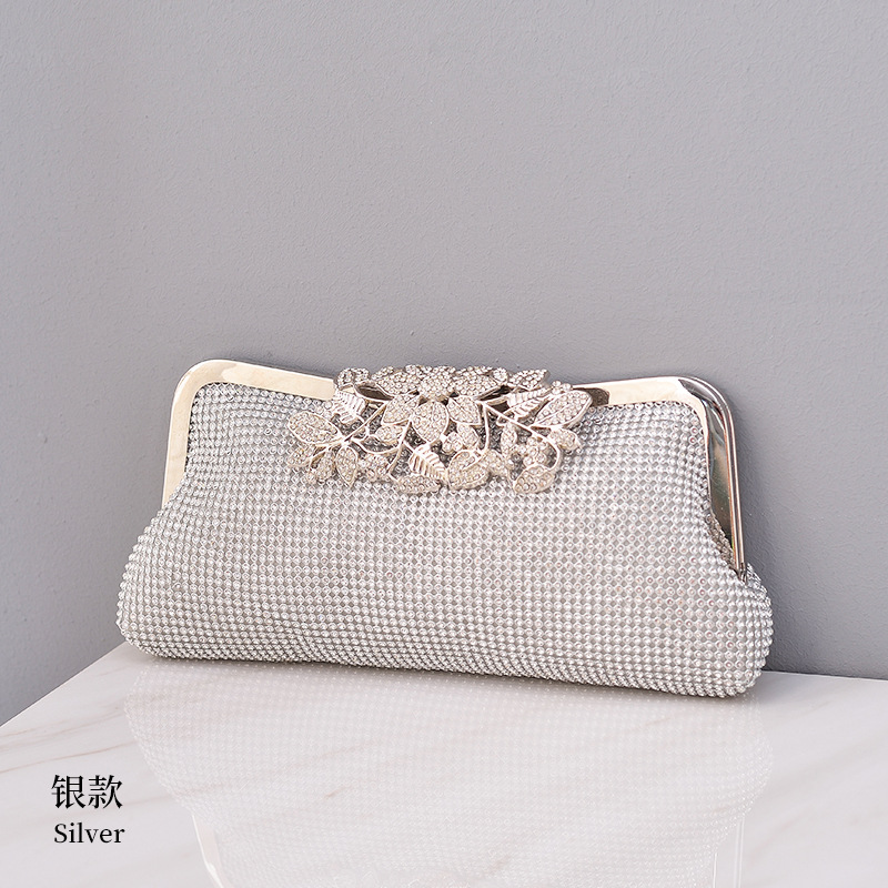 Bolso de noche de moda europea y americana Bolso hecho a mano incrustado en diamantes Banquete Bolso de noche del todo partido Bolso de embrague Bolso transfronterizo de las mujeres al por mayor