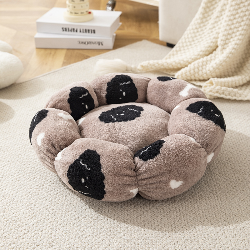 Nido de gatos de cuatro estaciones general invierno caliente semicerrado pequeño perro de gato cojín de mascotas cojín de gato artículos de cama